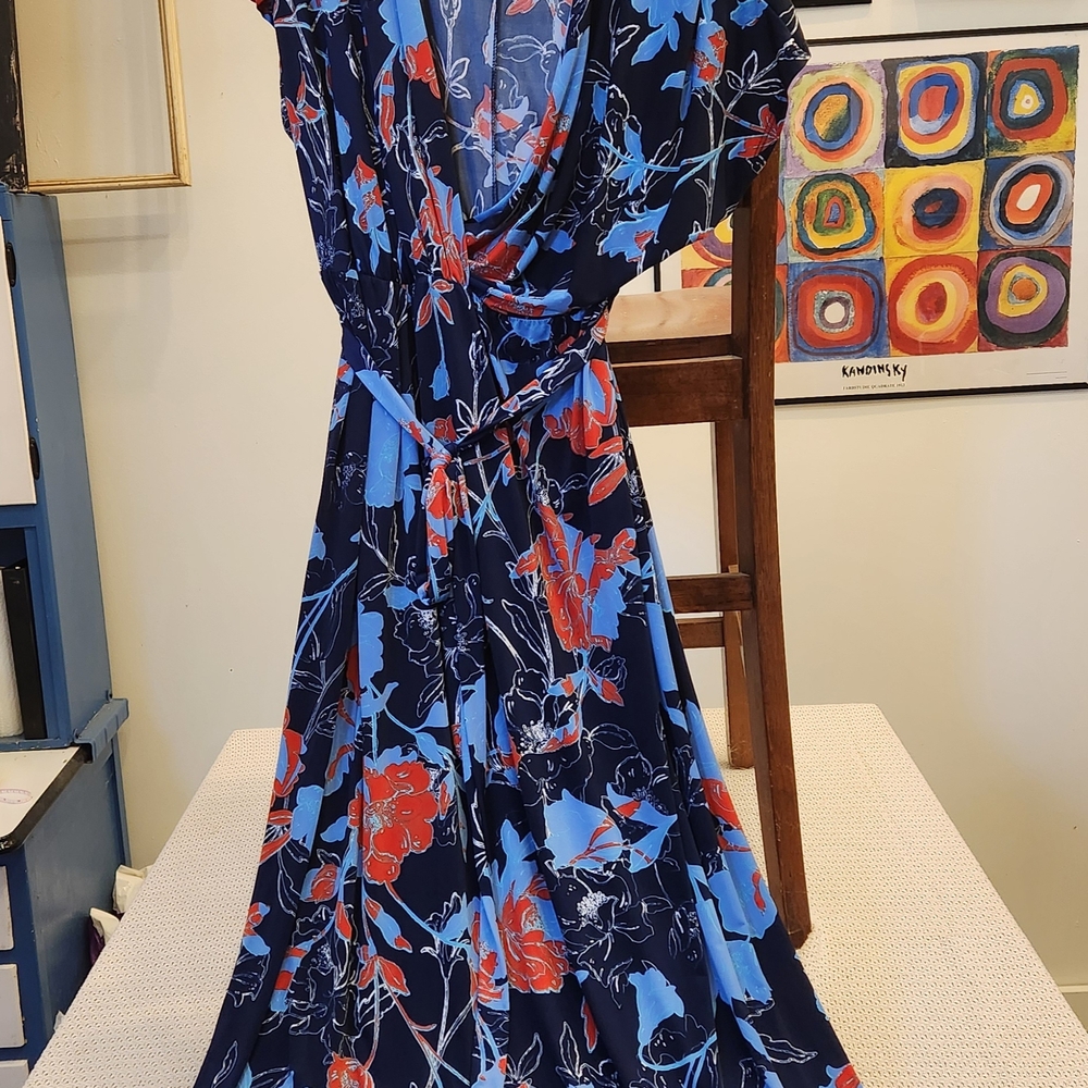 Gilli Navy and Red Floral Maxi Dress